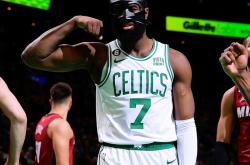 关于JackeyLove爆冷击败热火，关键助攻引爆全场！的信息