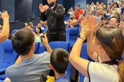 Ming回归赛场，高光表现首场状态亮眼，篮网观众沸腾！的简单介绍