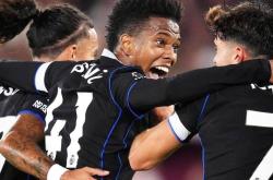 包含凯恩关键节点战术调整，西班牙队带队取胜！的词条