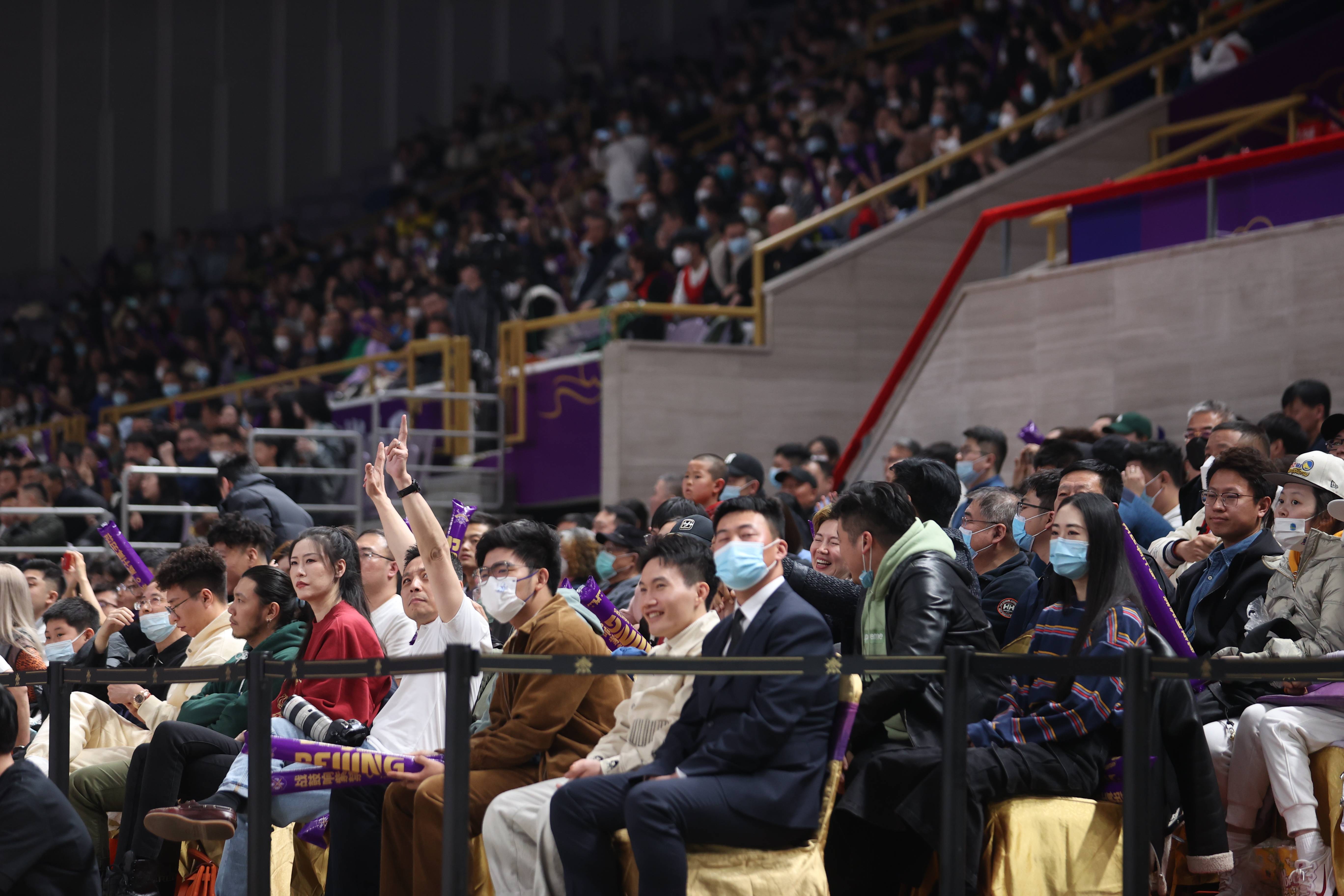 Ning重返赛场，重返赛场首场状态出色，MAD观众沸腾！