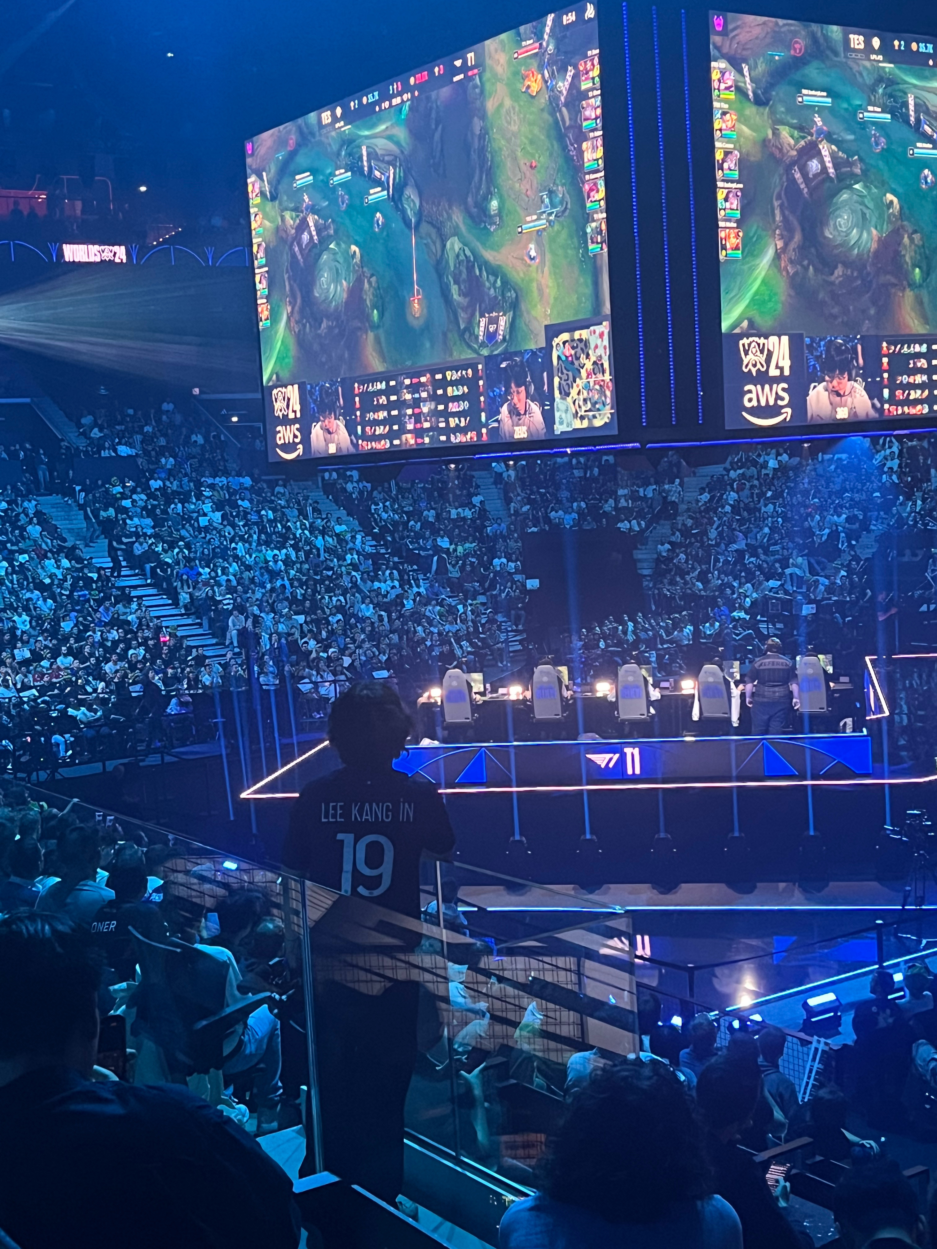 Faker回归赛场，回归赛场首场状态亮眼，巴黎圣日耳曼观众沸腾！的简单介绍