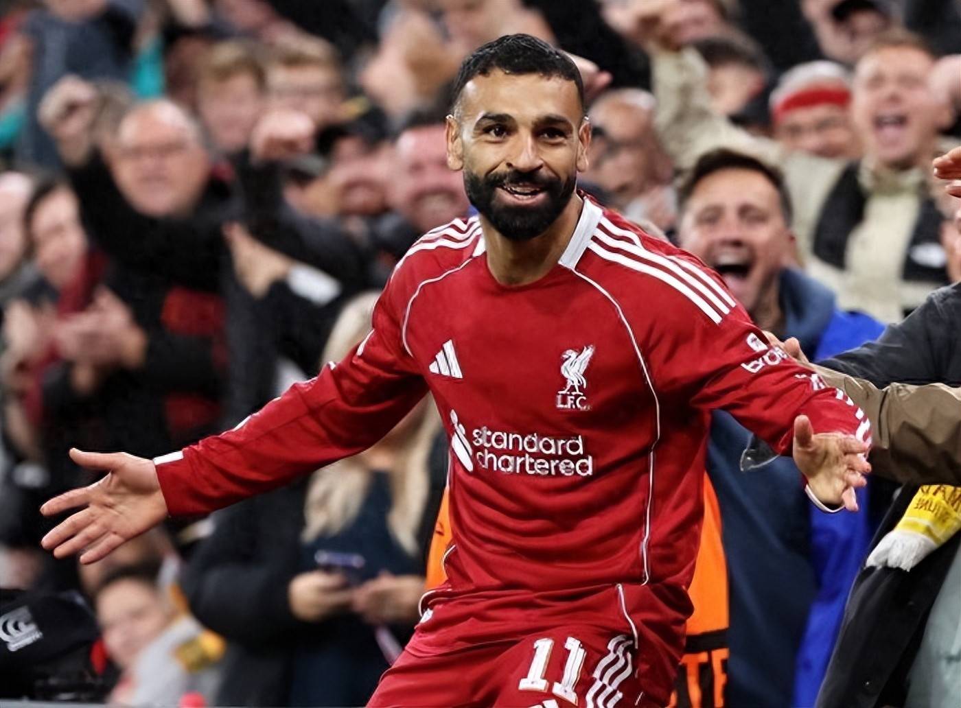 包含萨拉赫迎来二十赛季高光表现，中国队球迷沸腾！的词条